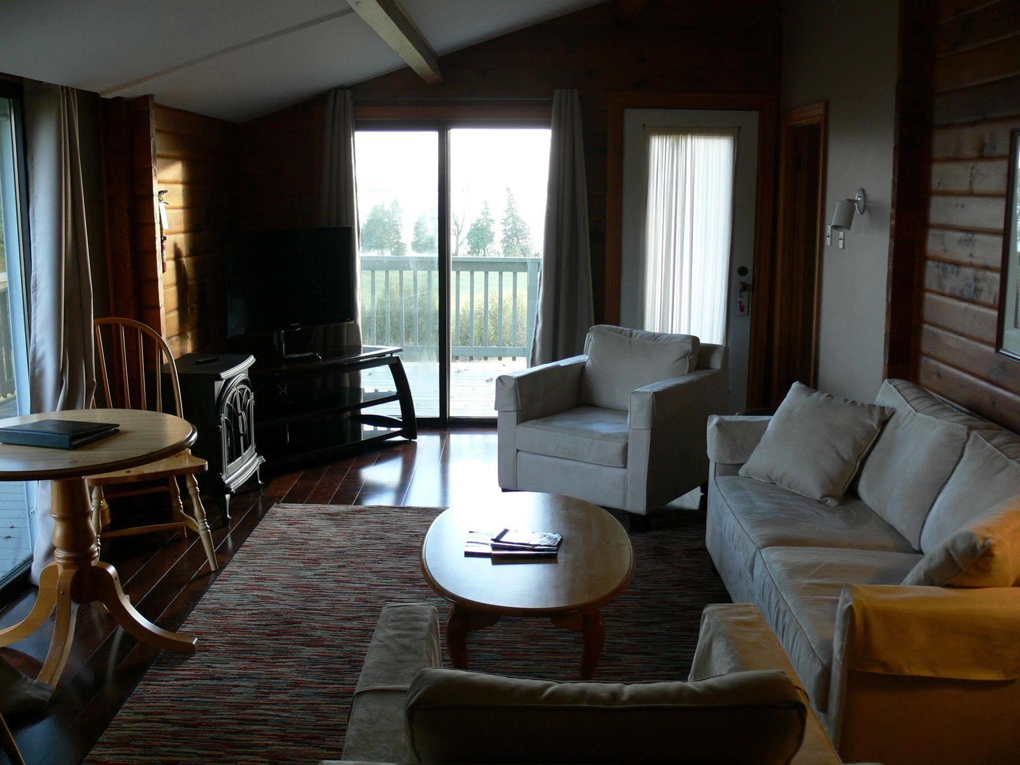 Eganridge Resort, Golf Club & Spa Bobcaygeon Extérieur photo