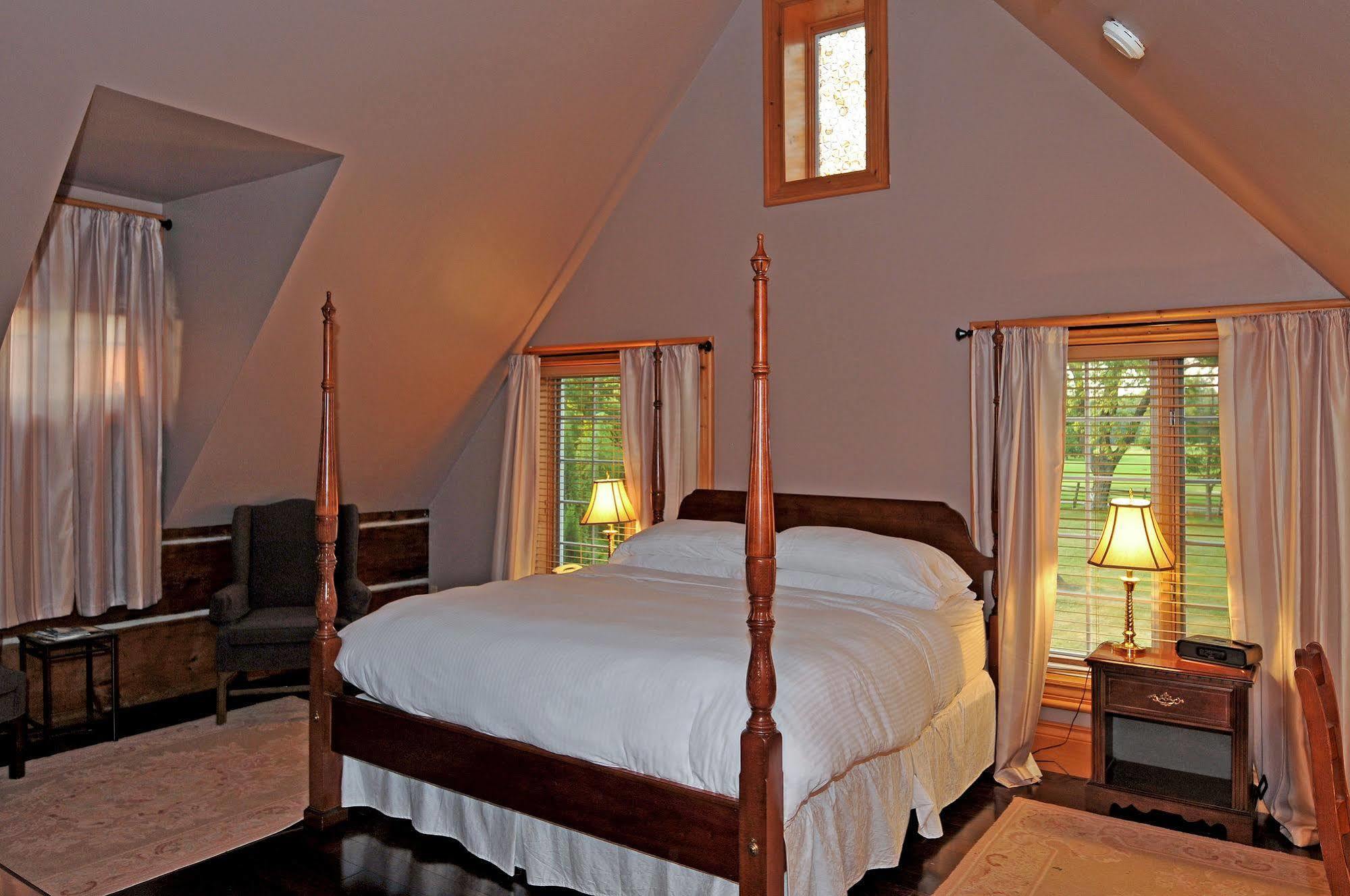 Eganridge Resort, Golf Club & Spa Bobcaygeon Extérieur photo